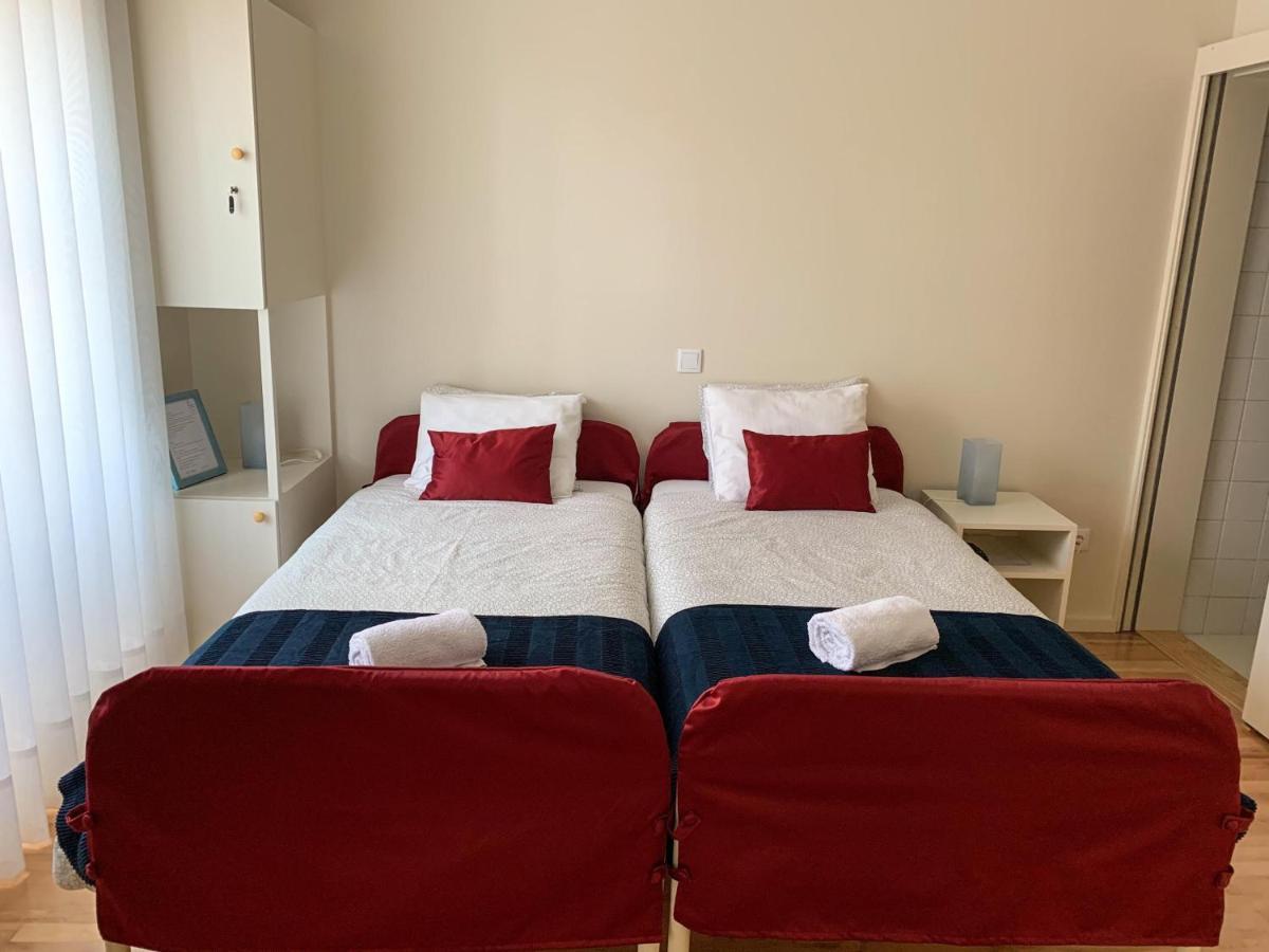 Up Estalagem Dos Padres Bed & Breakfast Албергария-а-Веля Екстериор снимка
